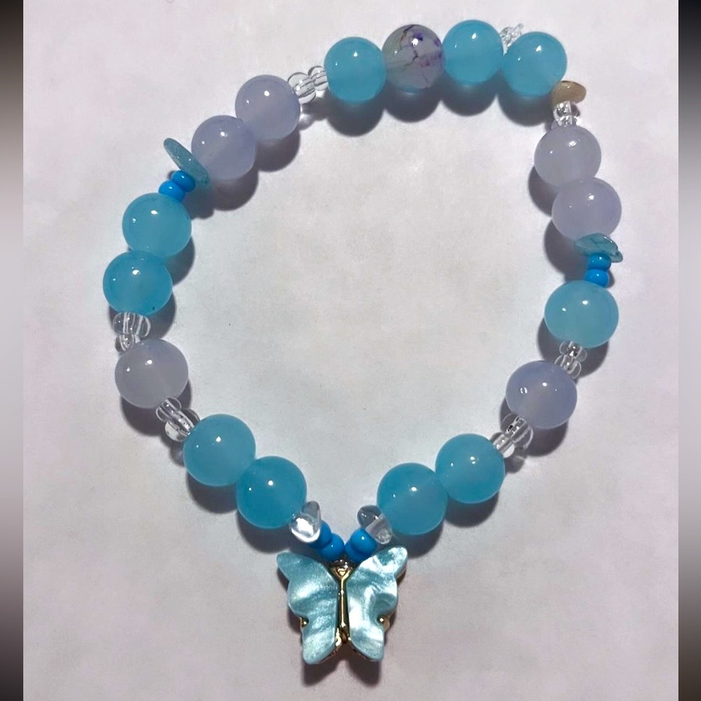Light butterfly beaded bracelet